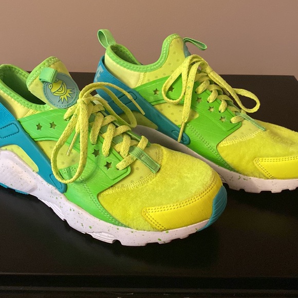 Nike Air Kids Size 6.5Y Kermit the Frog Huaraches - Picture 3 of 5